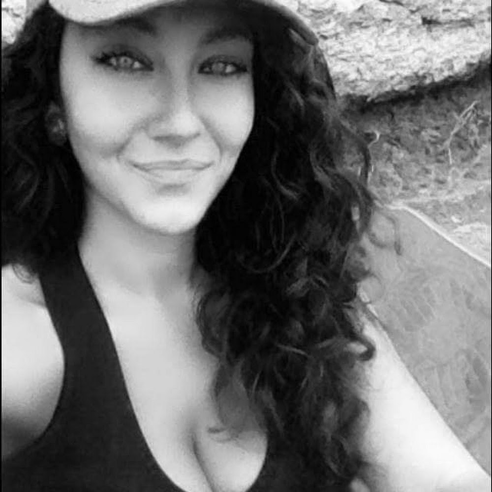 Meet your Posher, Brenna